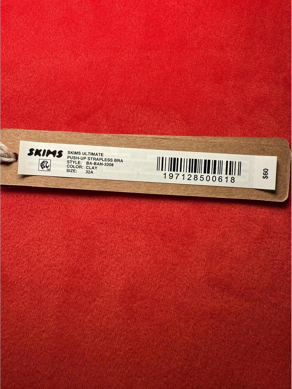 Skims Ultimate Push Up Strapless Bra Color Clay Size 32A - Picture 3 of 3